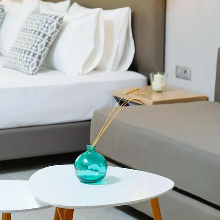 Aquamarine Luxury Hotel *